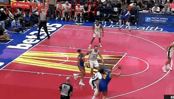 琼斯接球约基奇助攻三分命中,掘金加时赛开局打出7-0 琼斯接球约基奇助攻三分命中,掘金加时赛开局打出7-0